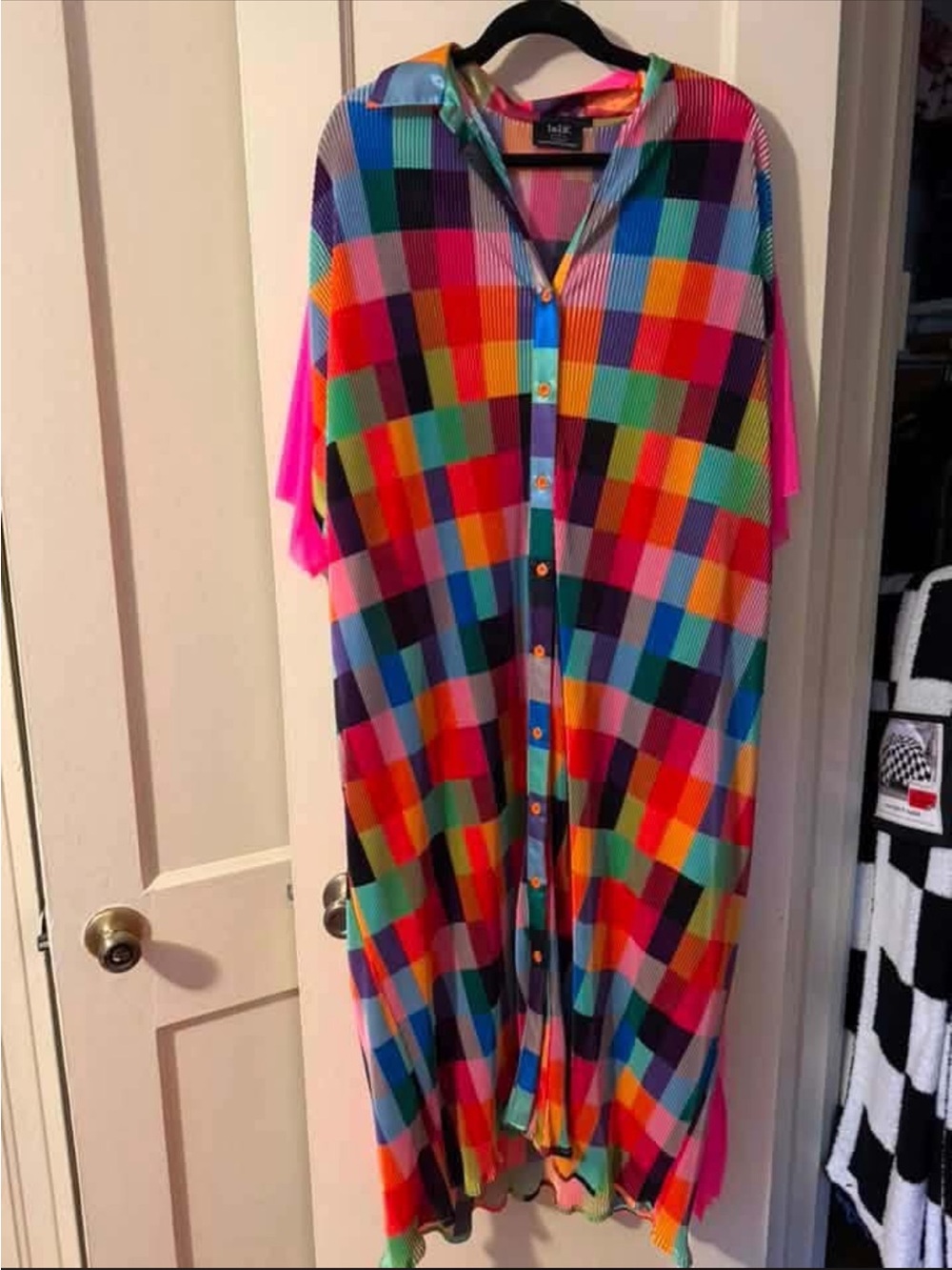 In Search of these Dressed in Lala Pieces - Picture 4 of 8